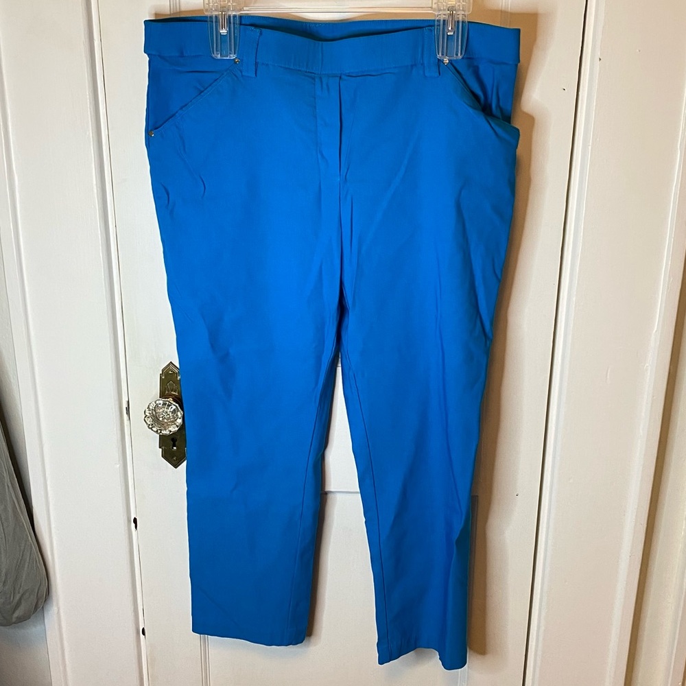 Stretchy slacks